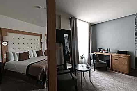 Планировка номера категории Deluxe Twin в отеле Dome в Старой Риге